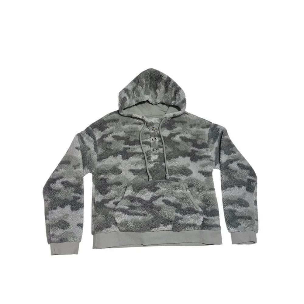 Maurices Camouflage Fleece Lined Hooded Jacket Women’s Size M
